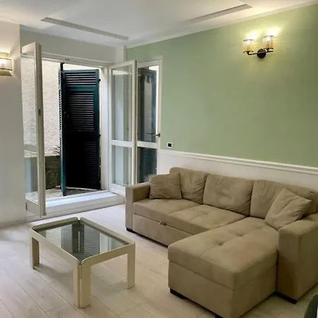 Apartmán Trilocale Con Piscina *