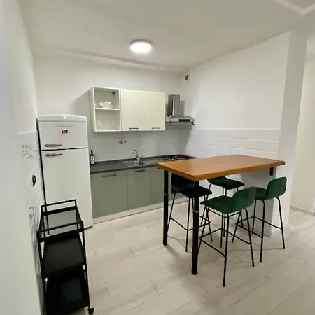 Trilocale Con Piscina * Chiavari