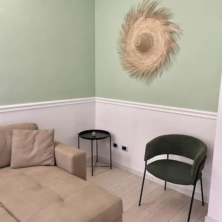 Trilocale Con Piscina Chiavari